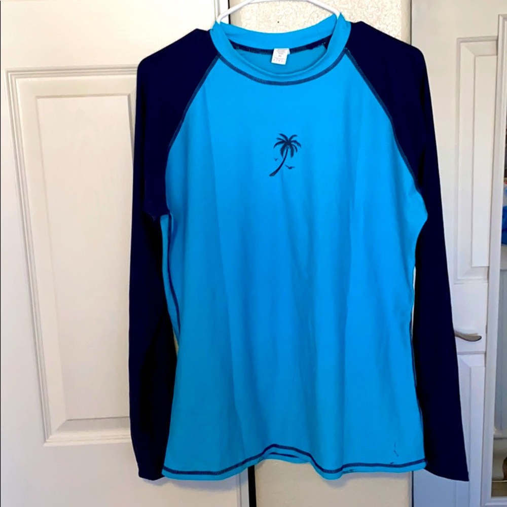 Women’s swim shirt, size XL